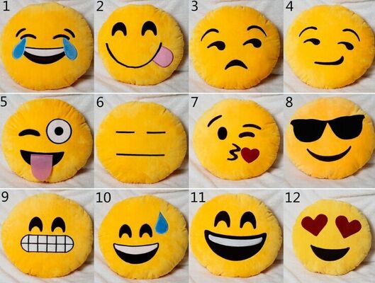 Het gele Hoofdkussen van de de Babyslaap van Emoji Emoticon rond Gevulde voor Huisgebruik