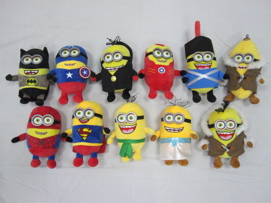 Verachtelijk me 3 Minions met 3D oog/van de Wrekerspluche Speelgoed/de Super Helden Super mens, Batchman, spiderman Iron Man,