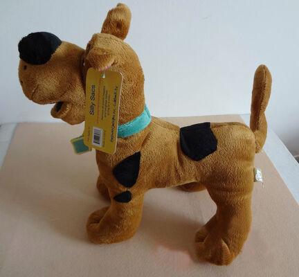 De mooie het Speelgoed scooby doo Gevulde Dieren van de Beeldverhaalpluche in Status stellen