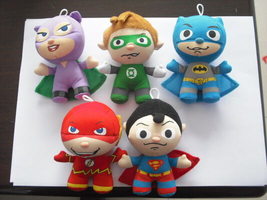 Van manier Klein Superman en Batman keychain Gevuld Pluchespeelgoed voor Kerstmisbevordering